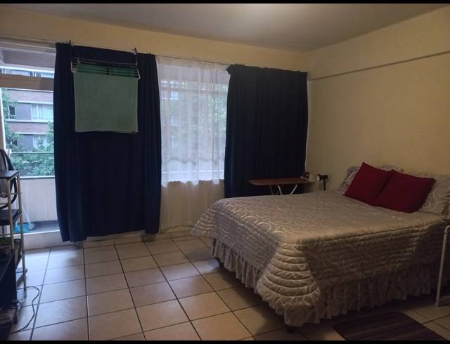 2 BEDROOM FLAT FOR SALE IN DURBAN CENTRAL